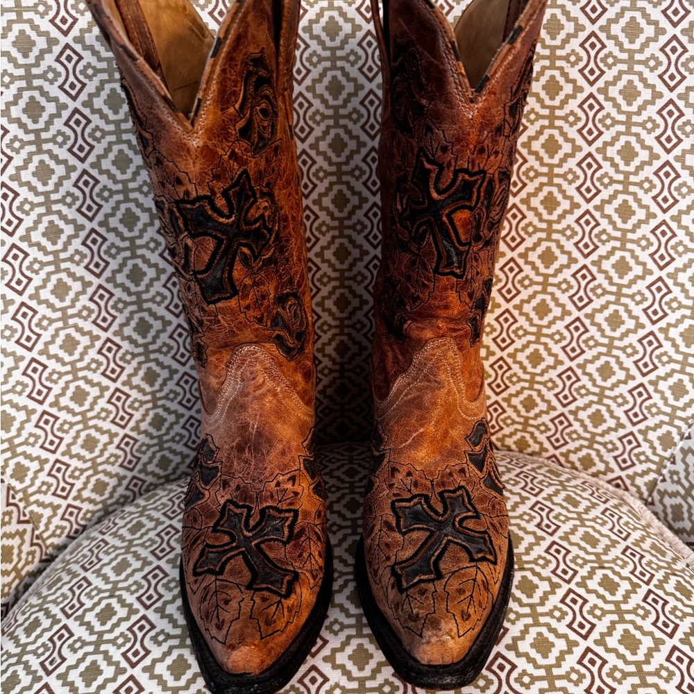 Embroidered Tan Heeled Boots